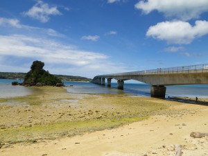 古宇島へ渡る橋