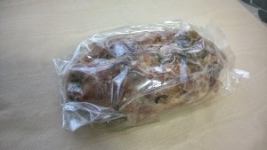 重さはフィルム込みで492ｇ