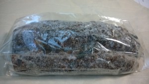 生地はちょっと黒っぽい