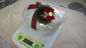 馬車道十番館【シュトーレン小】重さは318g